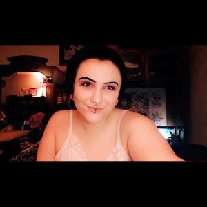 Meet your Posher, Makayla